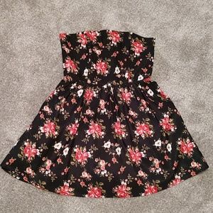 Floral strapless dress